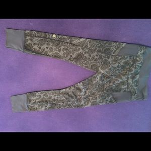 Lululemon Paisley Navy and Black Print Pant